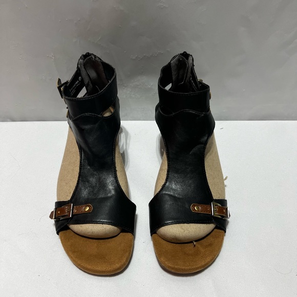 NWOT Aerosoles strappy Sandal - Picture 2 of 8